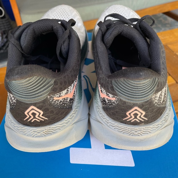 W Hoka Challenger ATR 7 Size 8 B - Picture 2 of 6